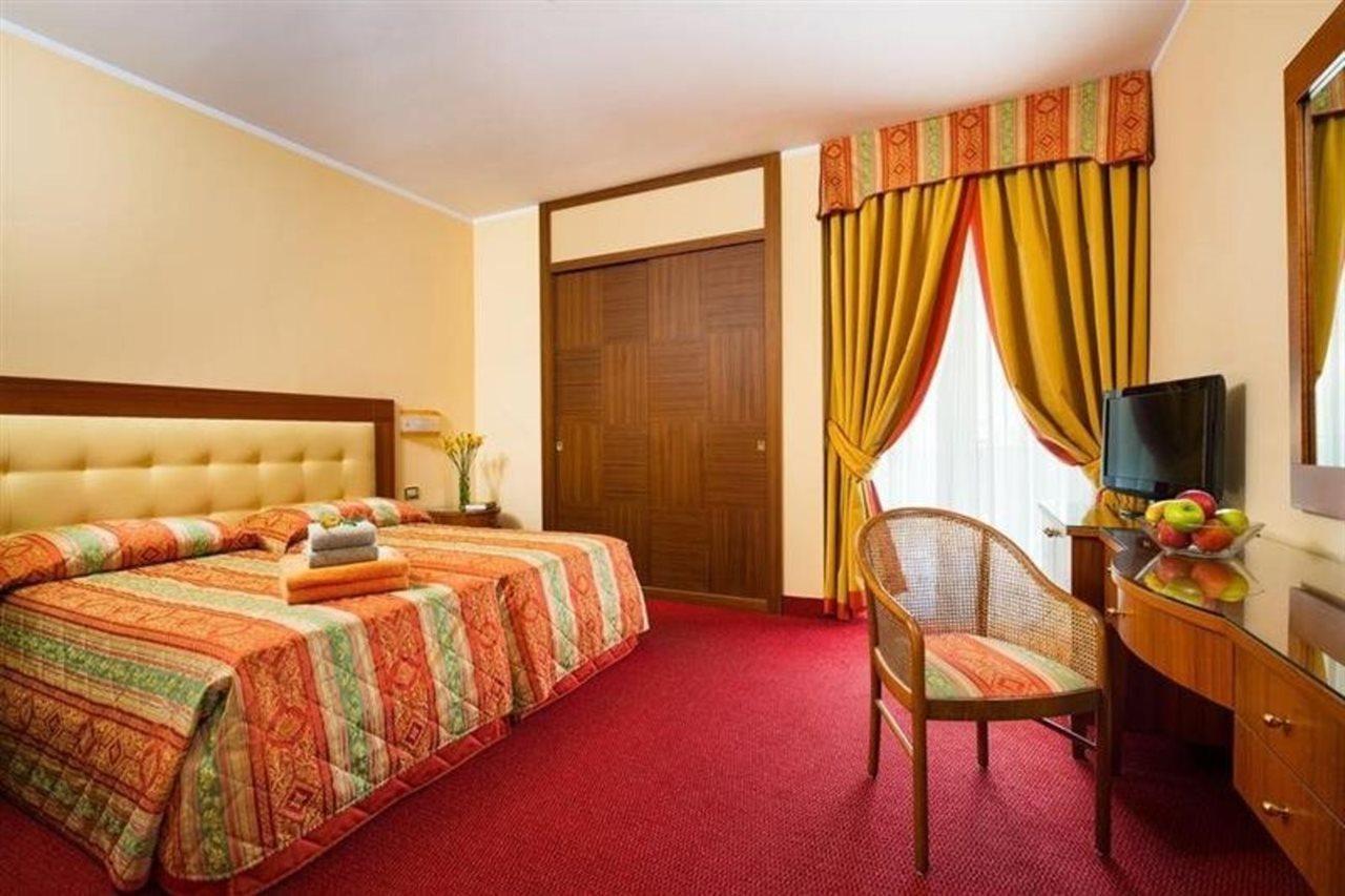 Hotel Metropole Абано Терме Екстериор снимка