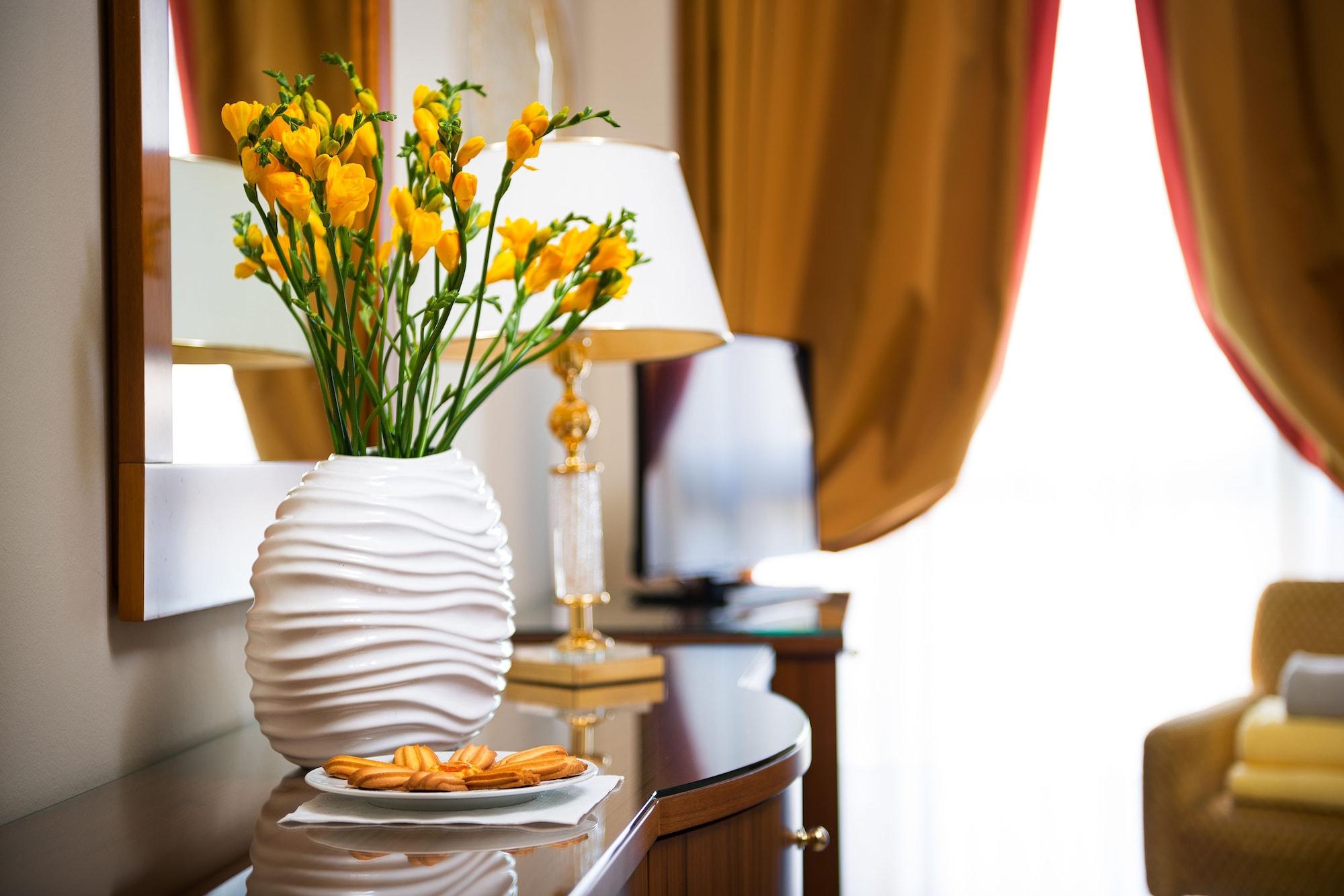 Hotel Metropole Абано Терме Екстериор снимка